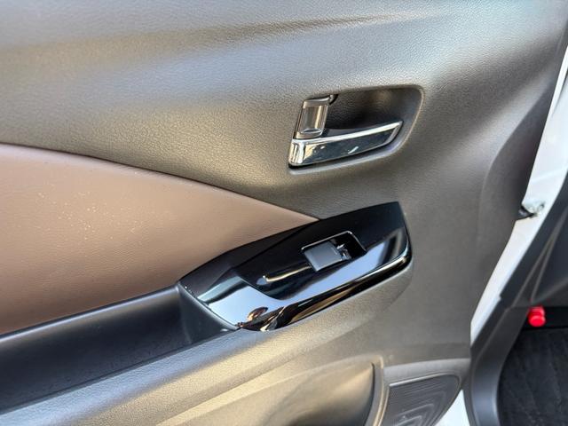 デイズ ハイウェイスター Gターボプロパイロットエディション ハーフレザーシート アラウンドビュー 9インチ純正ナビ(32枚目)