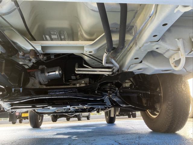 キャリイトラック KCエアコン・パワステ 5速・4WD・エアコン・パワステ・軽トラック・荷台マット(15枚目)