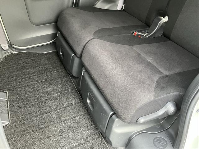 ムーヴキャンバス Ｘブラックアクセントリミテッド　ＳＡＩＩＩ　ナビ・Ｂｌｕｅｔｏｏｔｈ対応・ＤＶＤ再生・全方位モニター・両側電動スライドドア・スマートアシスト３・オートマチックハイビーム・ＥＴＣ・ブラックインテリア専用装備（12枚目）