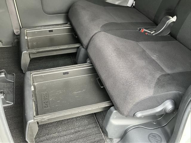 ムーヴキャンバス Ｘブラックアクセントリミテッド　ＳＡＩＩＩ　ナビ・Ｂｌｕｅｔｏｏｔｈ対応・ＤＶＤ再生・全方位モニター・両側電動スライドドア・スマートアシスト３・オートマチックハイビーム・ＥＴＣ・ブラックインテリア専用装備（13枚目）