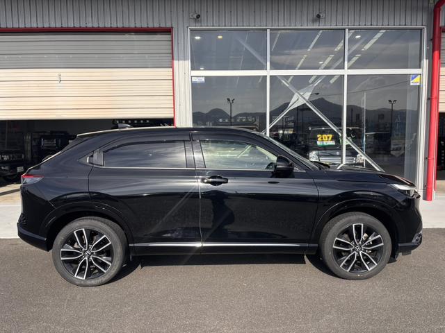 ヴェゼル ｅ：ＨＥＶ　Ｚ　１オーナー・バックカメラ・ナビ・置くだけ充電・パワーリヤゲート・アップルカープレイ・アンドロイドオート（3枚目）