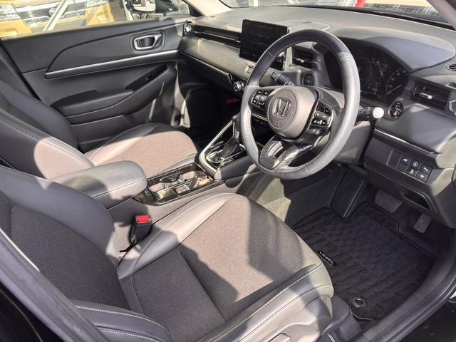 ヴェゼル ｅ：ＨＥＶ　Ｚ　１オーナー・バックカメラ・ナビ・置くだけ充電・パワーリヤゲート・アップルカープレイ・アンドロイドオート（8枚目）