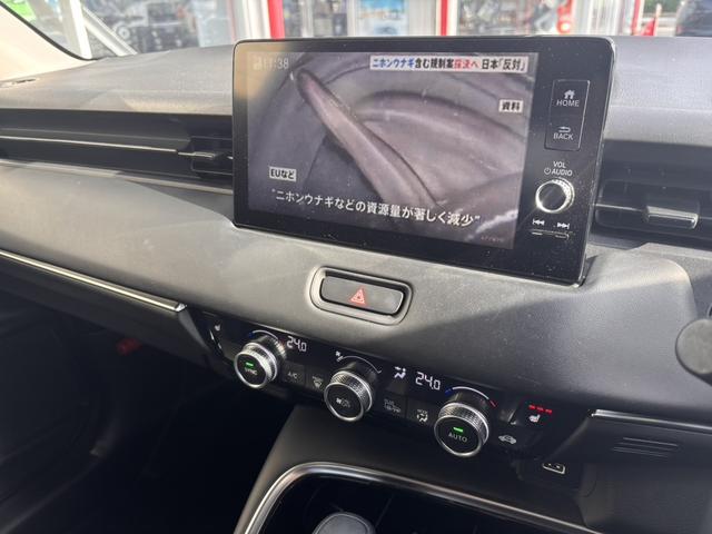 ヴェゼル ｅ：ＨＥＶ　Ｚ　１オーナー・バックカメラ・ナビ・置くだけ充電・パワーリヤゲート・アップルカープレイ・アンドロイドオート（12枚目）