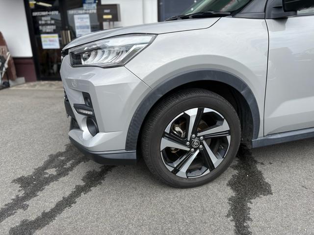 ライズ Ｚ　９インチディスプレイオーディオ・ブラインドスポットモニター・パノラミックビューモニター・前席シートヒーター・ＨＤＭＩ・電動パーキング・ＥＴＣ・オートライト・フロントフォグランプ・１７インチＡＷ（5枚目）