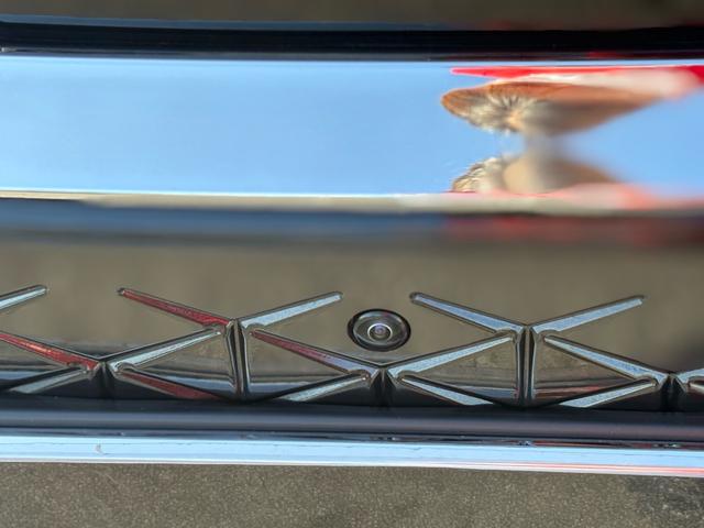 クラウンクロスオーバー Ｇアドバンスド・レザーパッケージ　デジタルインナーミラー・ディーラーオプション・純正フロアマット・モデリスタエアロパーツセット・フロントスポイラー・純正２１インチアルミホイール・トヨタセーフティセンス・ブラインドスポットモニター（3枚目）