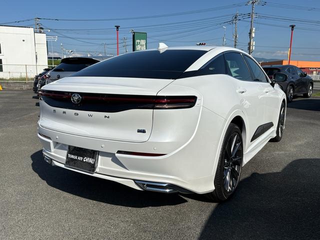 クラウンクロスオーバー Ｇアドバンスド・レザーパッケージ　デジタルインナーミラー・ディーラーオプション・純正フロアマット・モデリスタエアロパーツセット・フロントスポイラー・純正２１インチアルミホイール・トヨタセーフティセンス・ブラインドスポットモニター（8枚目）