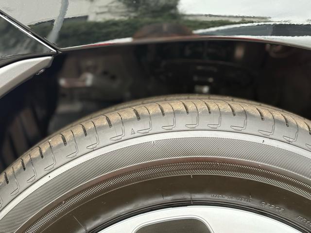 シエンタ ハイブリッドＺ　天井サーキュレーター＋ナノイー・ＴＶキット・ナンバーフレーム前後・サイドバイザー・ブラインドスポットモニター・パノラミックビューモニター・パーキングサポートブレーキ・ＥＴＣ２．０（6枚目）