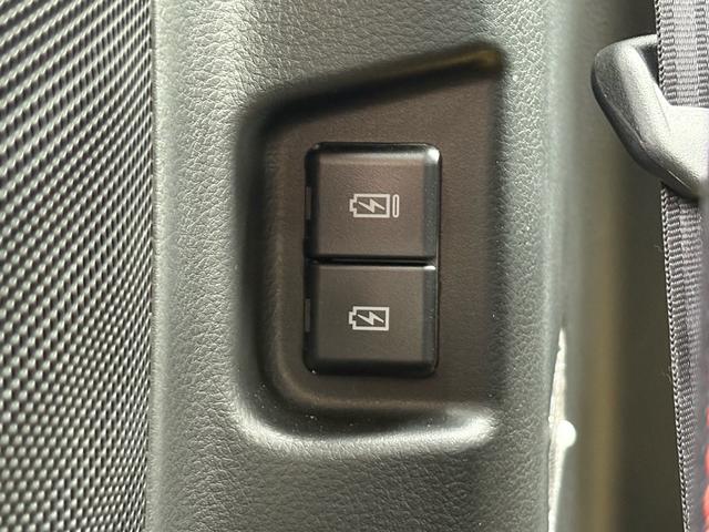 スペーシアギア ハイブリッドXZ 全方位モニター・純正9インチナビ・フルセグTV・ヘッドアップディスプレイ・ハイビームアシスト・LEDヘッドランプ・ブレーキホールド・14インチアルミホイール・ステアリングヒーター(16枚目)