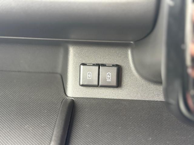 スペーシアギア ハイブリッドXZ 全方位モニター・純正9インチナビ・フルセグTV・ヘッドアップディスプレイ・ハイビームアシスト・LEDヘッドランプ・ブレーキホールド・14インチアルミホイール・ステアリングヒーター(43枚目)