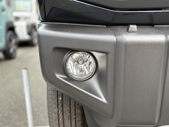 ★電動格納ミラー★ヘッドランプウォッシャー★クルーズコントロール★４ＷＤ車★歩行者傷害軽減ボディ★頭部衝撃軽減構造インテリア