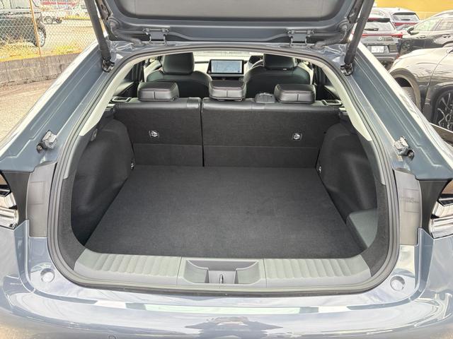 プリウス Ｚ　デジタルインナーミラー・ブラインドスポットモニター・ドライブレコーダー・モデリスタエアロ・パワーバックドア・トヨタセーフティセンス・パノラミックビューモニター・アダプティブハイビームシステム（15枚目）