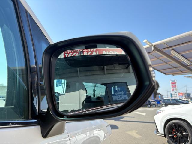 アルファード ２．５Ｓ　タイプゴールド　アダプティブハイビームシステム・３眼ＬＥＤヘッドランプ・本革巻きステアリング・両側パワースライド・トヨタセーフティセンス・パワーバックドア・バックモニター・インテリジェントクリアランスソナー（8枚目）