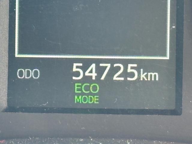 アルファード ２．５Ｓ　タイプゴールド　アダプティブハイビームシステム・３眼ＬＥＤヘッドランプ・本革巻きステアリング・両側パワースライド・トヨタセーフティセンス・パワーバックドア・バックモニター・インテリジェントクリアランスソナー（30枚目）