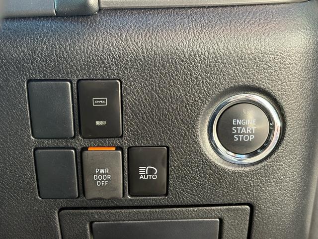 アルファード ２．５Ｓ　タイプゴールド　アダプティブハイビームシステム・３眼ＬＥＤヘッドランプ・本革巻きステアリング・両側パワースライド・トヨタセーフティセンス・パワーバックドア・バックモニター・インテリジェントクリアランスソナー（32枚目）