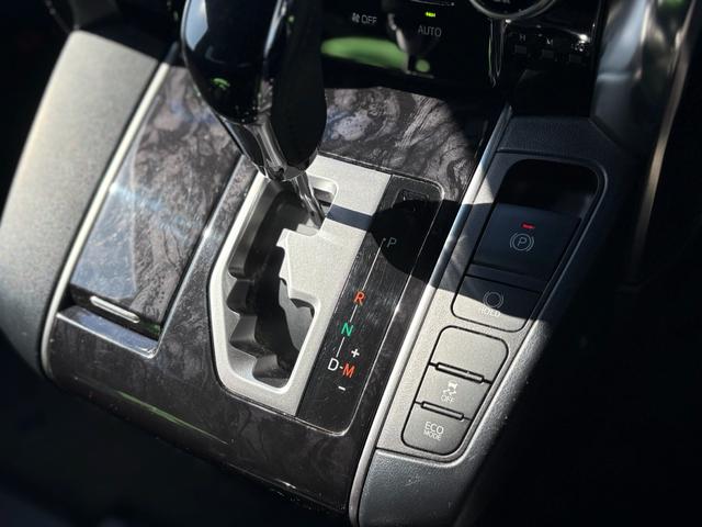 アルファード ２．５Ｓ　タイプゴールド　アダプティブハイビームシステム・３眼ＬＥＤヘッドランプ・本革巻きステアリング・両側パワースライド・トヨタセーフティセンス・パワーバックドア・バックモニター・インテリジェントクリアランスソナー（37枚目）