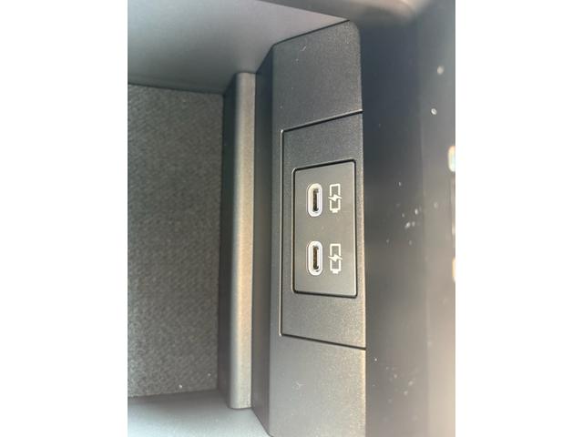 プリウス Ｇ　パノラミックビューモニター・純正１９インチアルミ・レーダークルーズコントロール・オートマチックハイビーム・アクセサリーコンセント・アップルカープレイ・アンドロイドオート・フロアマット（43枚目）