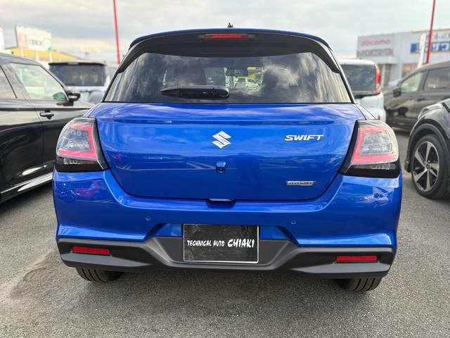 スイフト ハイブリッドMZ 全方位モニター付きメモリーナビゲーション フルセグTV CD/DVDプレーヤー LEDヘッドランプ LEDフォグランプ 16インチアルミホイール 本革巻ステアリングホイール フルオートエアコン(10枚目)