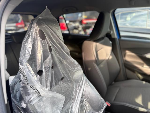 スイフト ハイブリッドMZ 全方位モニター付きメモリーナビゲーション フルセグTV CD/DVDプレーヤー LEDヘッドランプ LEDフォグランプ 16インチアルミホイール 本革巻ステアリングホイール フルオートエアコン(14枚目)