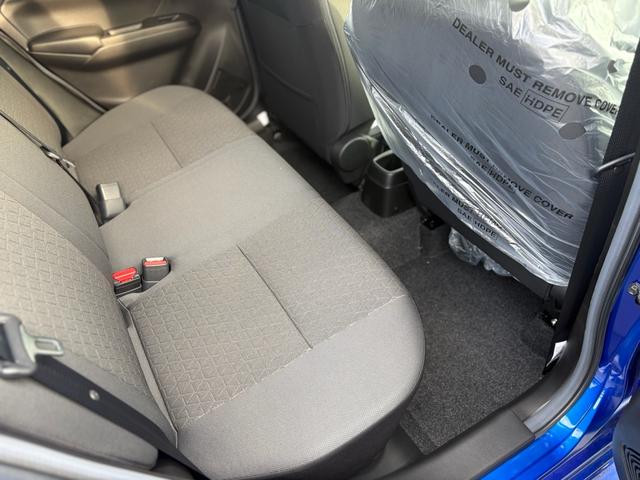 スイフト ハイブリッドMZ 全方位モニター付きメモリーナビゲーション フルセグTV CD/DVDプレーヤー LEDヘッドランプ LEDフォグランプ 16インチアルミホイール 本革巻ステアリングホイール フルオートエアコン(16枚目)