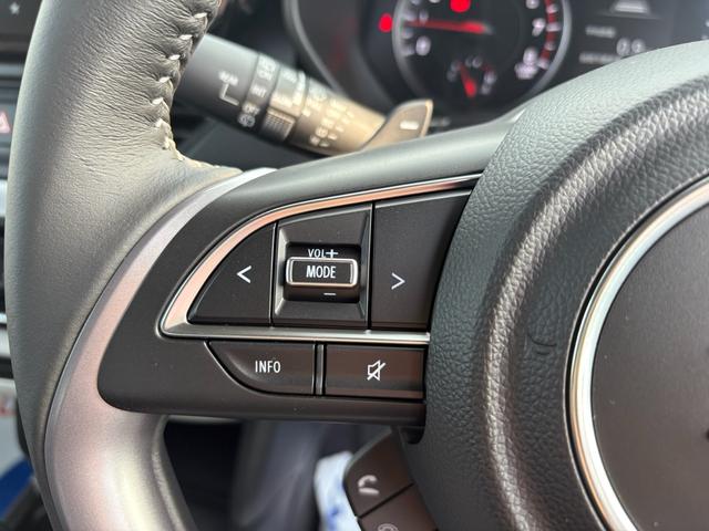 スイフト ハイブリッドMZ 全方位モニター付きメモリーナビゲーション フルセグTV CD/DVDプレーヤー LEDヘッドランプ LEDフォグランプ 16インチアルミホイール 本革巻ステアリングホイール フルオートエアコン(21枚目)