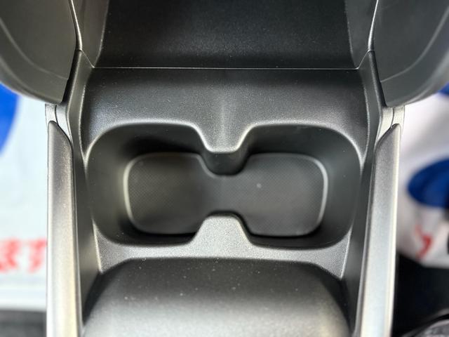 スイフト ハイブリッドMZ 全方位モニター付きメモリーナビゲーション フルセグTV CD/DVDプレーヤー LEDヘッドランプ LEDフォグランプ 16インチアルミホイール 本革巻ステアリングホイール フルオートエアコン(30枚目)