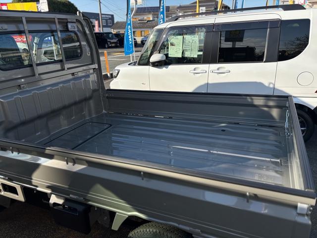 キャリイトラック ＫＣエアコン・パワステ農繁仕様　スズキセーフティサポート・デュアルカメラブレーキサポート・誤発進抑制機能・ブレーキ制御付誤発進抑制機能・リヤパーキングセンサー・ハイビームアシスト・オートライトシステム・カードケース（12枚目）