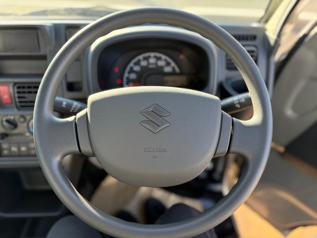 キャリイトラック ＫＣエアコン・パワステ農繁仕様　スズキセーフティサポート・デュアルカメラブレーキサポート・誤発進抑制機能・ブレーキ制御付誤発進抑制機能・リヤパーキングセンサー・ハイビームアシスト・オートライトシステム・カードケース（17枚目）