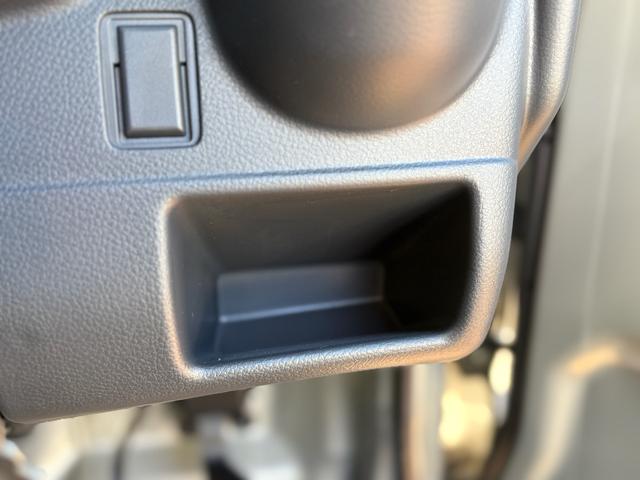 キャリイトラック ＫＣエアコン・パワステ農繁仕様　スズキセーフティサポート・デュアルカメラブレーキサポート・誤発進抑制機能・ブレーキ制御付誤発進抑制機能・リヤパーキングセンサー・ハイビームアシスト・オートライトシステム・カードケース（21枚目）