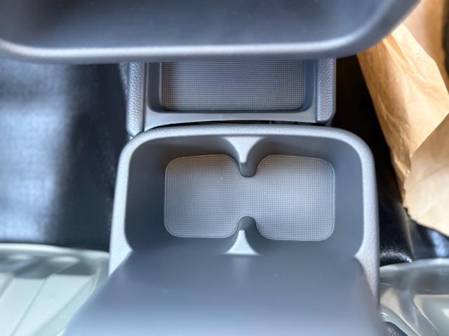 キャリイトラック ＫＣエアコン・パワステ農繁仕様　スズキセーフティサポート・デュアルカメラブレーキサポート・誤発進抑制機能・ブレーキ制御付誤発進抑制機能・リヤパーキングセンサー・ハイビームアシスト・オートライトシステム・カードケース（28枚目）