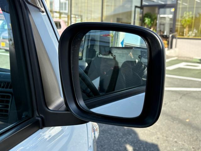 キャリイトラック ＫＣエアコン・パワステ農繁仕様　スズキセーフティサポート・純正フロアマット・純正バイザー・デュアルカメラブレーキサポート・リヤパーキングセンサー・車線逸脱警報機能・誤発進抑制機能（7枚目）