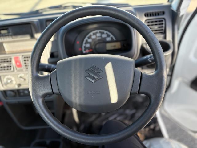 キャリイトラック ＫＣエアコン・パワステ農繁仕様　スズキセーフティサポート・純正フロアマット・純正バイザー・デュアルカメラブレーキサポート・リヤパーキングセンサー・車線逸脱警報機能・誤発進抑制機能（17枚目）