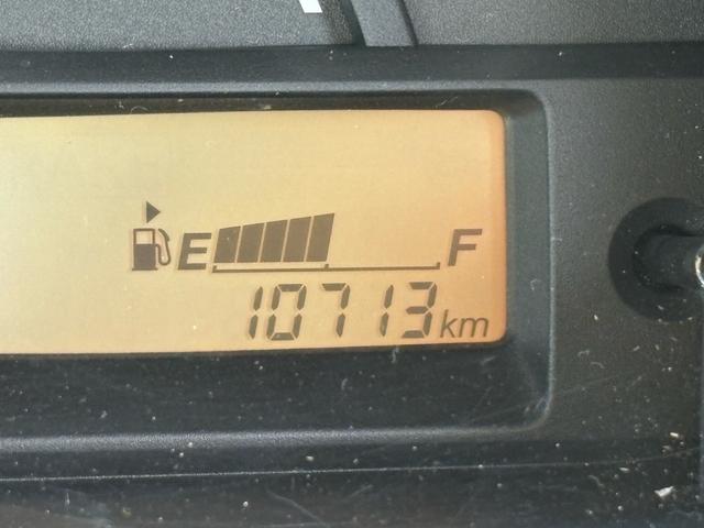 キャリイトラック ＫＣエアコン・パワステ農繁仕様　スズキセーフティサポート・純正フロアマット・純正バイザー・デュアルカメラブレーキサポート・リヤパーキングセンサー・車線逸脱警報機能・誤発進抑制機能（19枚目）