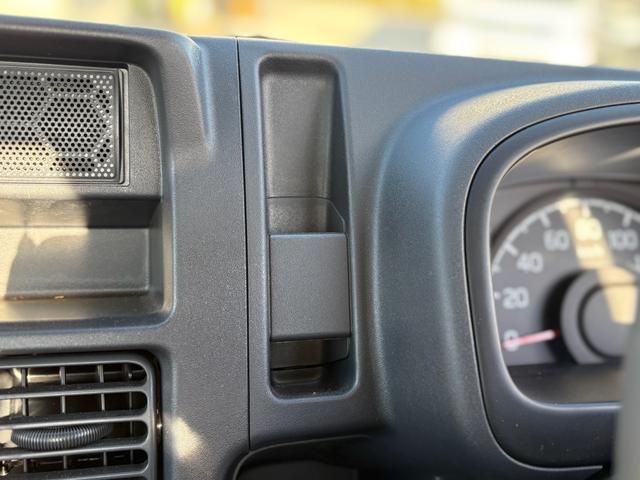 キャリイトラック ＫＣエアコン・パワステ農繁仕様　スズキセーフティサポート・純正フロアマット・純正バイザー・デュアルカメラブレーキサポート・リヤパーキングセンサー・車線逸脱警報機能・誤発進抑制機能（22枚目）