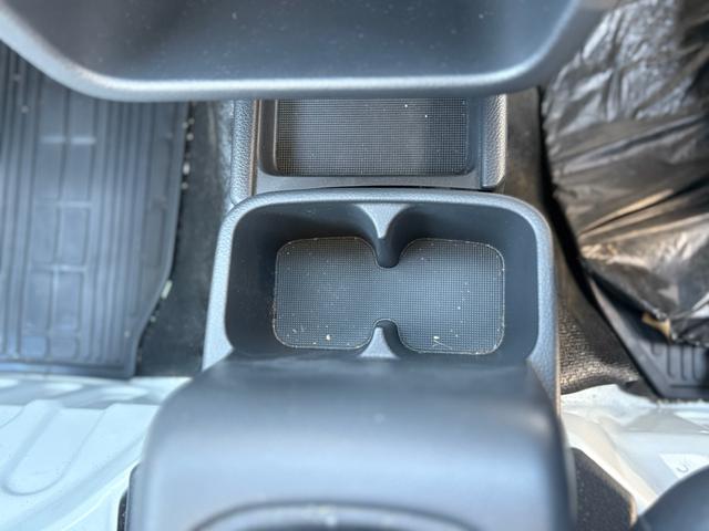 キャリイトラック ＫＣエアコン・パワステ農繁仕様　スズキセーフティサポート・純正フロアマット・純正バイザー・デュアルカメラブレーキサポート・リヤパーキングセンサー・車線逸脱警報機能・誤発進抑制機能（27枚目）