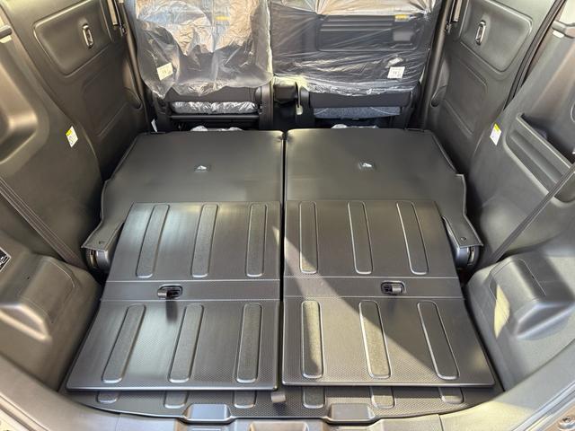 スペーシアギア ハイブリッドＸＺ　全方位モニター・純正９インチナビ・フルセグＴＶ・スマートフォン連携機能付き・デュアルカメラブレーキサポートＩＩ・両側パワースライドドア・ルーフレール（17枚目）