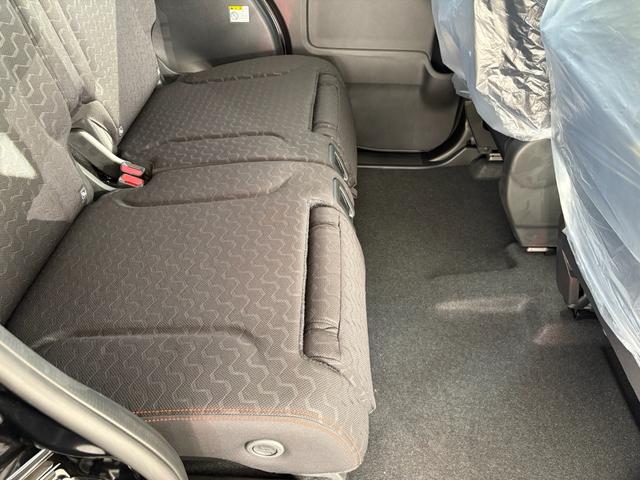 スペーシアギア ハイブリッドＸＺ　全方位モニター・純正９インチナビ・フルセグＴＶ・スマートフォン連携機能付き・デュアルカメラブレーキサポートＩＩ・両側パワースライドドア・ルーフレール（21枚目）