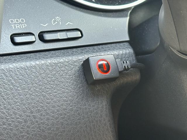 カムリ Ｇレザーパッケージ　・ブラインドスポットモニター・リヤクロストラフィックオートブレーキ・ＴＲＤエアロ（フロントスポイラー・サイドステップ・リヤアンダースポイラー・トランクスポイラー）・Ｂｉ－Ｂｅａｍ　ＬＥＤヘッドランプ（31枚目）