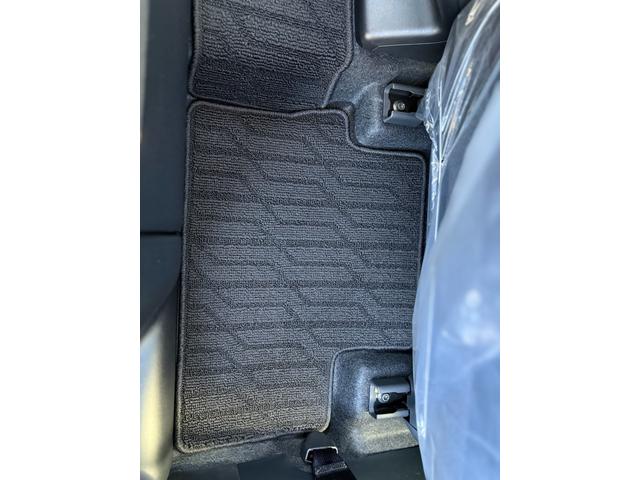 ライズ Ｚ　メーカーオプション・パノラミックビューパッケージ（９インチディスプレイオーディオ・Ａｐｐｌｅ　ＣａｒＰｌａｙ／Ａｎｄｒｏｉｄ　Ａｕｔｏ対応・フルセグＴＶ・Ｂｌｕｅｔｏｏｔｈ・ＨＤＭＩ端子）（17枚目）