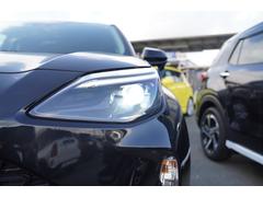 弊社では全車無修復車・保証付・メーター不正無の高品質・高年式の車を多数展示、販売しております。また、ＴＶオークションによる注文販売で、ご希望の車をお届けします。 3