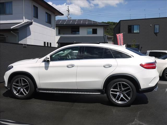 ＧＬＥ ディーゼル　ＧＬＥ　３５０ｄ　４ＭＡＴＩＣ　クーペ　スポーツ　パノラマＲ　衝突被害軽減ブレーキ　電動シート　地デジ　ＬＥＤヘッド　アルミホイール　オートクルーズコントロール　ＨＤＤナビ　４ＷＤ　シートヒーター　ナビＴＶ　ＥＴＣ　キーレスゴー　サイドカメラ　革（9枚目）