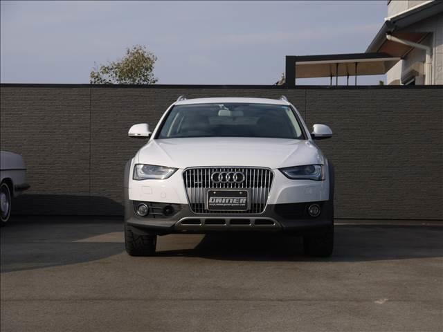 Ａ４オールロードクワトロ Ａ４　ａｌｌｒｏａｄ　ｑｕａｔｔｒｏ　ＲＨＤ　リフトアップ　禁煙　地デジ　バックカメラ　ナビＴＶ　レザーシート　ＨＤＤナビ　ＥＴＣ　シートヒーター　４ＷＤ　アイドリングＳ　アドバンスキー　アルミホイール　ターボ　ワンオーナー　横滑り防止システム　電動シート（2枚目）