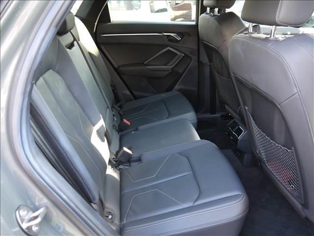 Q3スポーツバック ディーゼル 35 TDI quattro S line RH 360カメラ 衝突軽減B アドバンストキー ヒーター LEDヘッド クルコン パーキングアシスト 電動Rゲート パワーシート バックカメラ ターボ HDDナビ 4WD 禁煙 キーフリー サイドカメラ(14枚目)