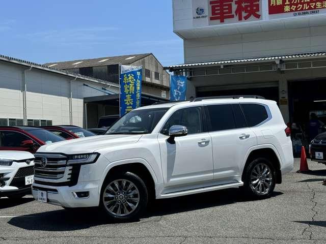 TOYOTA LAND CRUISER ZX | 2024 | PEARL WHITE | 10 km