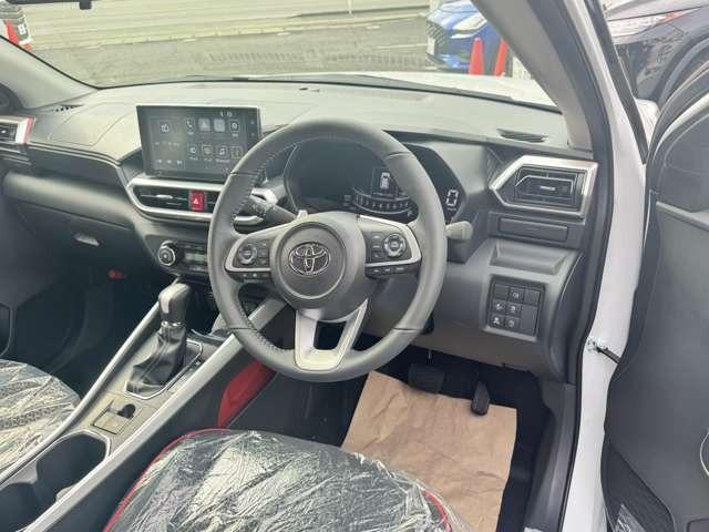 ライズ Ｚ　パノラミックビュー　２トーン色　ディスプレイオーディオ　ブラインドスポットモニター　アイドリングストップ　クリアランスソナー（11枚目）