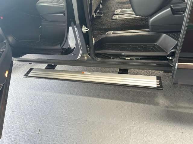 デリカD:5 ジャスパー ディーゼルターボ 4WD 純正ナビTV 全方位モニター フリップダウンモニター サイドオートステップ ブラインドスポットモニター(40枚目)