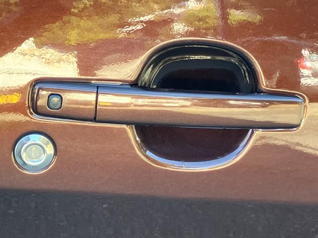 デイズ X 全方位カメラ付き インテリキー オートエアコン ミラーウインカー アイドリングストップ プッシュスタート ベンチシート(7枚目)