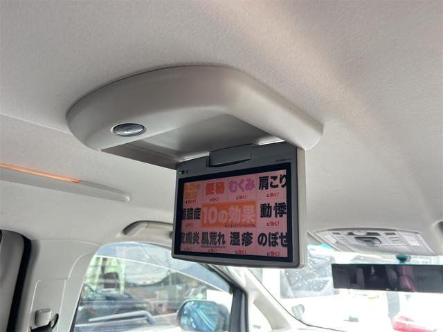 ヴェルファイア ２．４Ｚ　プラチナムセレクション　ドライブレコーダー　ＥＴＣ　バックカメラ　ナビ　ＴＶ　クリアランスソナー　両側電動スライドドア　オートライト　ＨＩＤ　電動リアゲート　スマートキー　電動格納ミラー　後席モニター　３列シート　ＣＶＴ（35枚目）