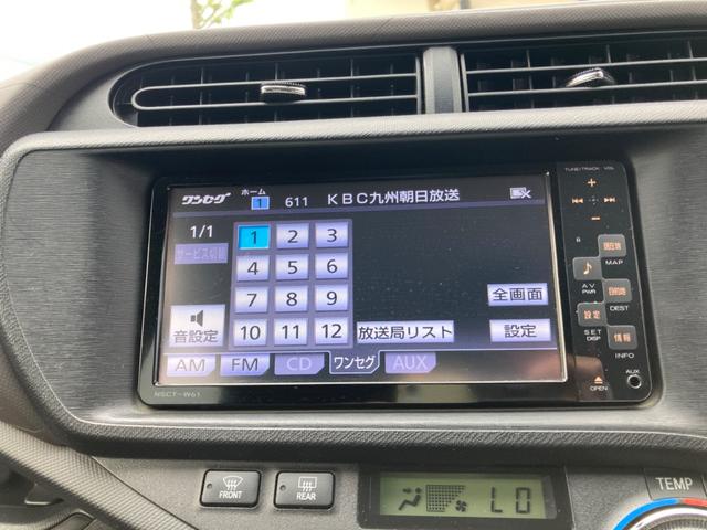 アクア Ｇ　ＥＴＣ　ナビ　ＴＶ　アルミホイール　オートライト　スマートキー　アイドリングストップ　電動格納ミラー　ＣＶＴ　衝突安全ボディ　ＡＢＳ　ＥＳＣ　ＣＤ　ミュージックプレイヤー接続可　エアコン（5枚目）