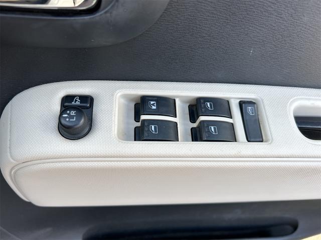 ミラココア ココアプラスＸ　ＥＴＣ　バックカメラ　ナビ　ＴＶ　スマートキー　アイドリングストップ　前後ドライブレコーダー　ＣＶＴ　盗難防止システム　ＡＢＳ　ＤＶＤ再生　ＵＳＢ　Ｂｌｕｅｔｏｏｔｈ　ルーフレール　電動格納ミラー（10枚目）