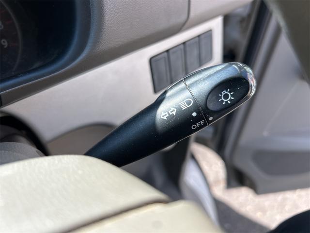 エブリイワゴン ＪＰ　ＥＴＣ　両側スライドドア　キーレスエントリー　電動格納ミラー　ＡＴ　盗難防止システム　ＡＢＳ　ＣＤ　アルミホイール　衝突安全ボディ　エアコン　パワーステアリング　パワーウィンドウ　運転席エアバッグ（8枚目）